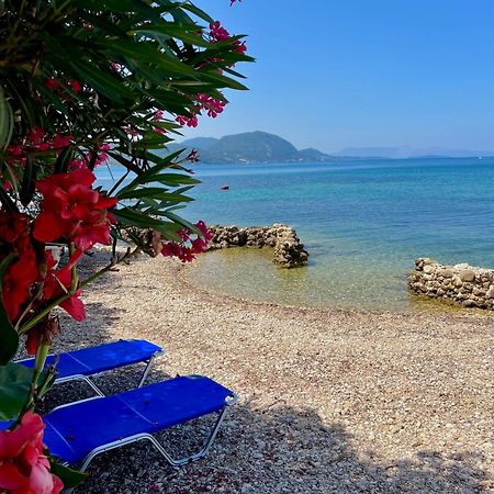 Kohyli Beachfront House Ajía Pelajía Hlomú Kültér fotó