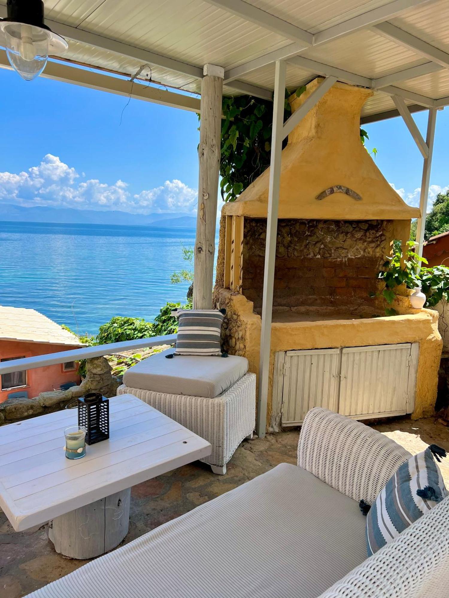 Kohyli Beachfront House Ajía Pelajía Hlomú Kültér fotó